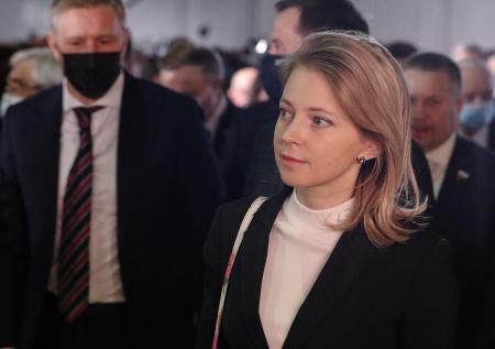 Поклонская призвала жителей Украины не брать в руки оружие
