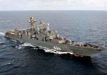 Американский эсминец пересёк курс корабля ВМФ России в Аравийском море