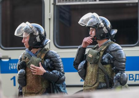 Блокировку приёмной КПРФ силовиками связали с исками по итогам выборов
