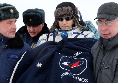 Космонавт Прокопьев мог нечаянно повредить кабель связи