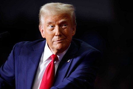 Трамп раскрыл, что обсуждал с Си Цзиньпином по телефону