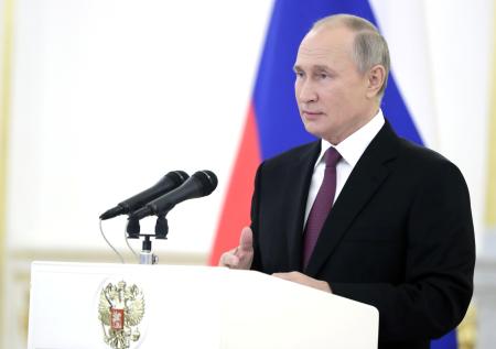 Путин поздравил россиян с Днём космонавтики