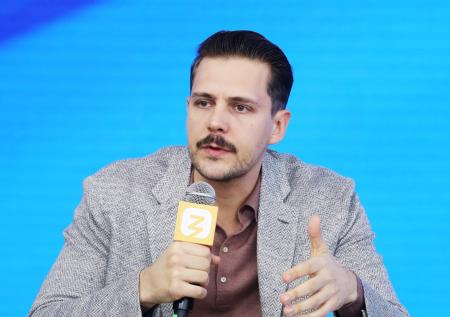 «Поживее»: Бикович назвал главное отличие сербов от русских