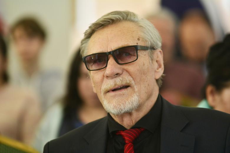 Александр Михайлов