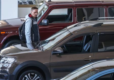 Названо условие для роста спроса на отечественные автомобили