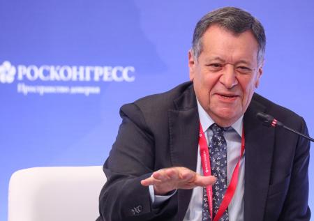 В Госдуме не увидели смысла в экономическом достижении России