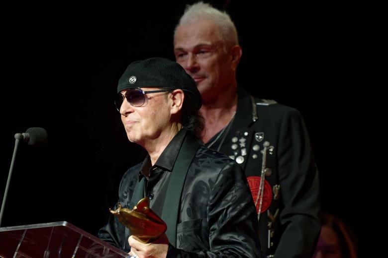 Музыканты Клаус Майне (слева) и Рудольф Шенкер из группы Scorpions