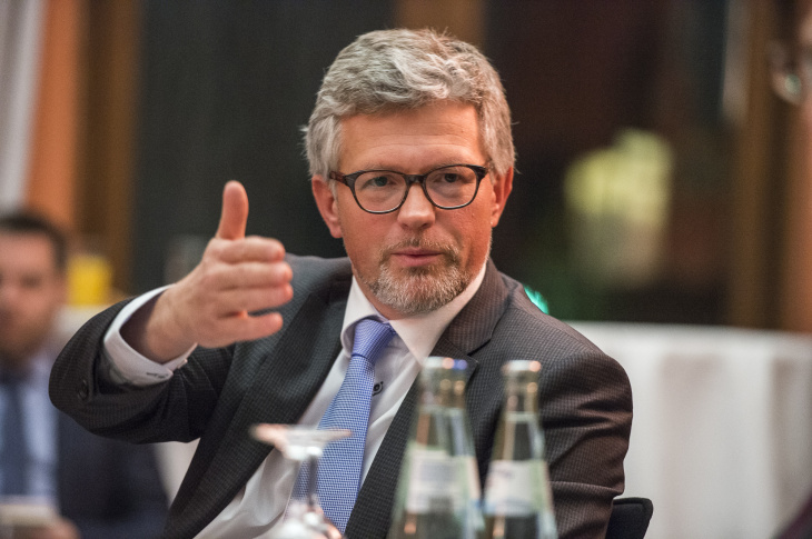 Андрей Мельник
