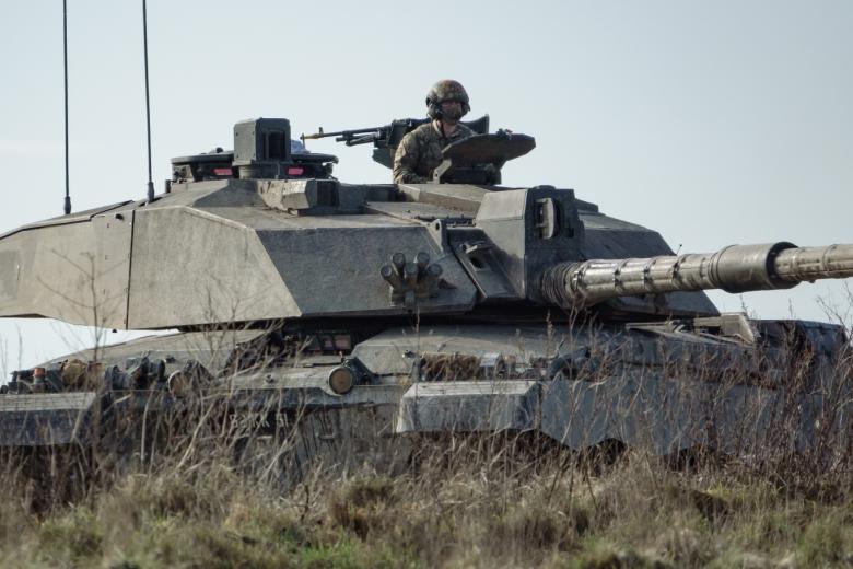 Боевой танк сухопутных войск Великобритании Challenger 2