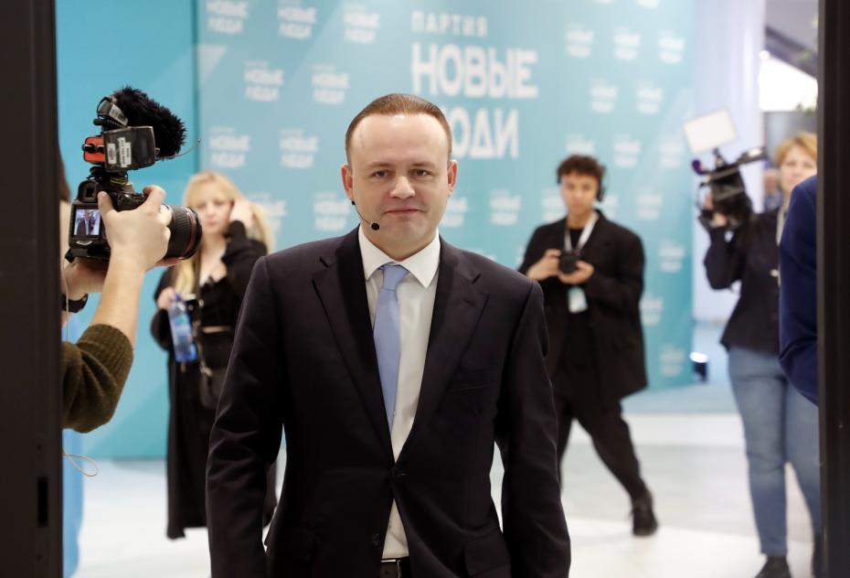 Первый заместитель руководителя фракции «Новые люди», вице-спикер Госдумы РФ Владислав Даванков на съезде партии «Новые люди»