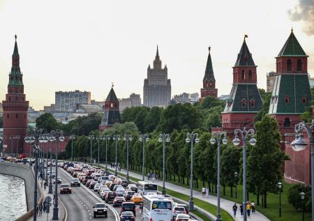 Продавец «рубашки Путина» отказался спорить с Кремлём о её подлинности