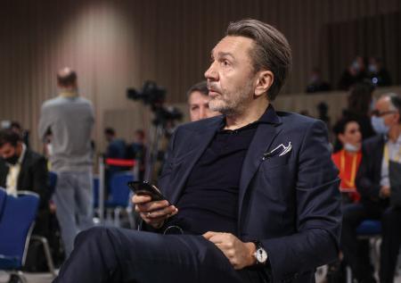 Шнуров приостановил работу на телеканале RTVI