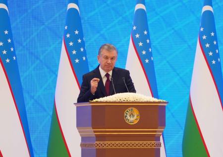 Президент Узбекистана вновь прибыл в столицу протестующего Каракалпакстана