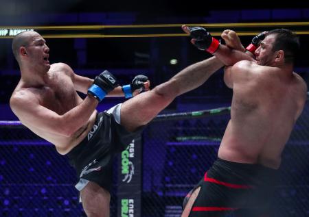 Чемпион ACA назвал самого неудобного соперника для чемпиона UFC Нганну