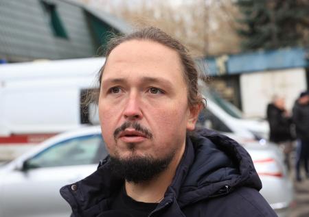 Сафронов одним словом пристыдил фанатов Техника за граффити на стене Цоя