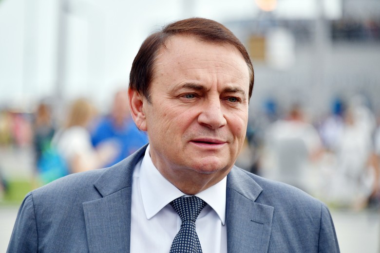 Анатолий Пахомов