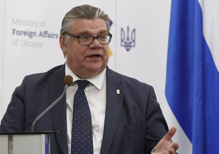 Глава МИД Финляндии напишет книгу о популизме