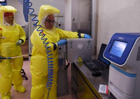 Роспотребнадзор следит за ситуацией со вспышкой Эболы в Гвинее