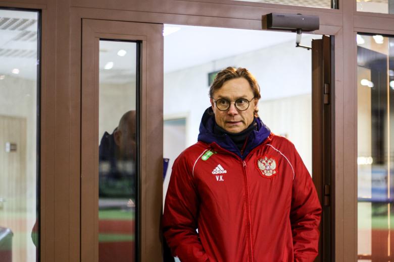 Валерий Карпин