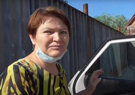 Накормила пельменями и воткнула в ухо заточку: как чиновница убила сына