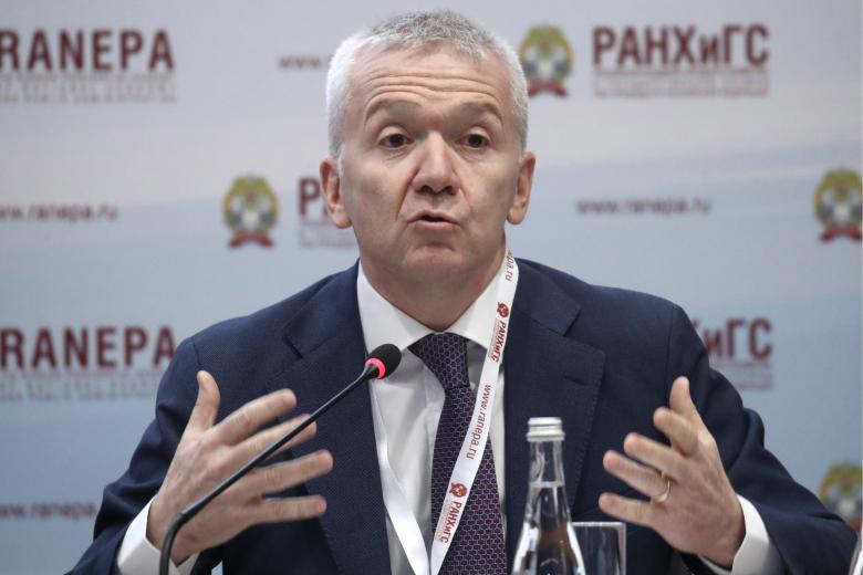 Эрнесто Ферленги 