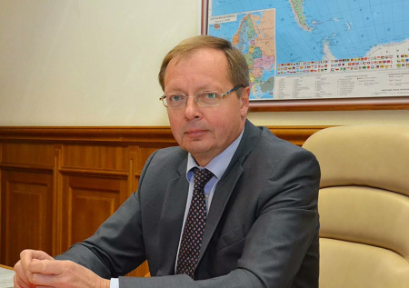 Келин расценил слова Лондона о перехвате судов РФ как возврат в пиратство