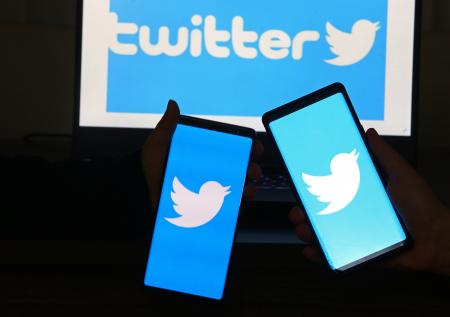 Twitter будет бороться с пользователями, бездумно ретвитящими посты