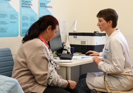 Эндокринолог рассказала, кто из девушек подвержен остеопорозу