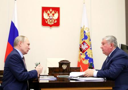 В Кремле рассказали о закрытой встрече Путина с главой «Роснефти»