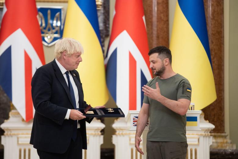 Борис Джонсон и Владимир Зеленский