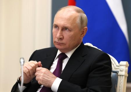 Путин освободил Носкова от должности посла в Исландии