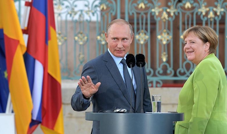 Президент России Владимир Путин и канцлер Германии Ангела Меркель