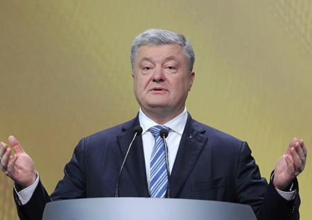 Порошенко присвоил Филарету звание Героя Украины