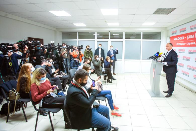 Игорь Додон