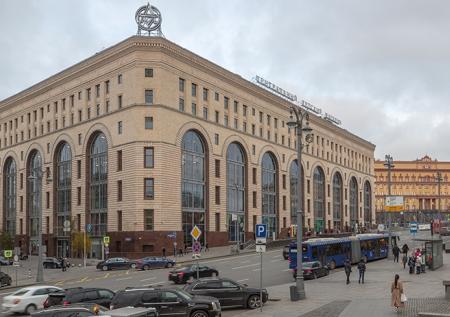 Михаил Гуцериев может стать владельцем «Детского мира»