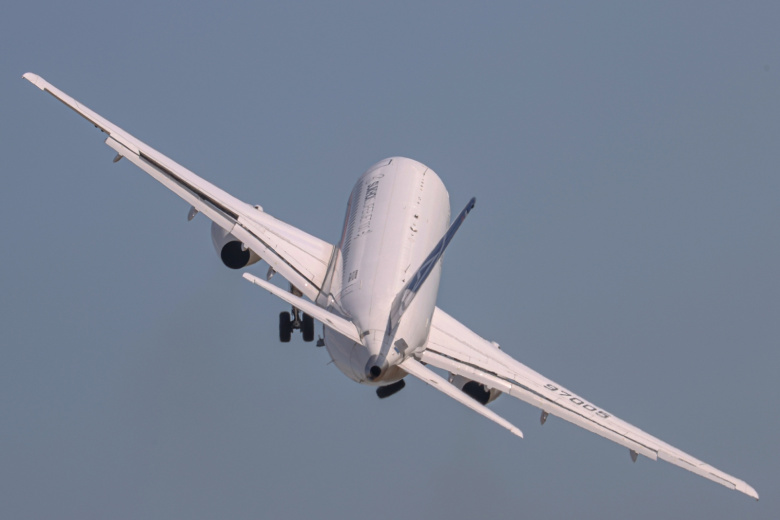 Sukhoi Superjet 100NEW-95