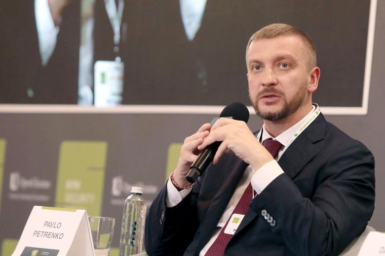 Павел Петренко