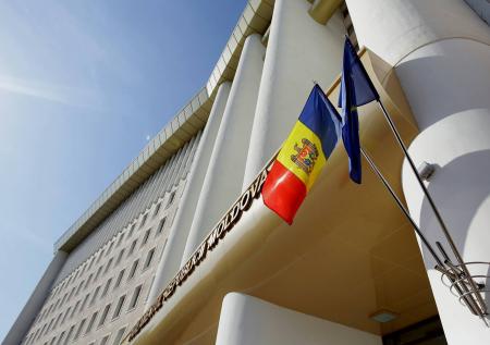 Соцпартия Молдавии предложила провести люстрацию