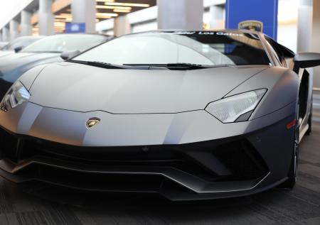 Автоэксперт предложил пересмотреть налог на роскошные машины
