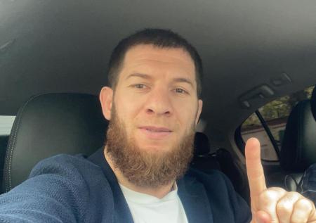Абдулвахабов прокомментировал конфликт между бойцом Резниковым и ACA