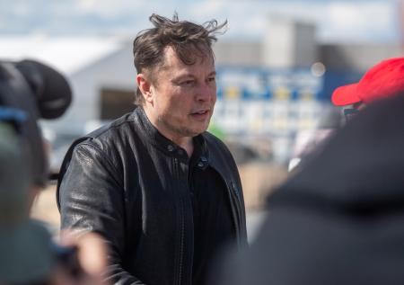 Forbes назвал миллиардеров, чьи состояния за год сократились больше всего