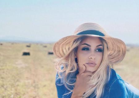 Дочь Легкоступовой показала редкие фото в годовщину смерти певицы