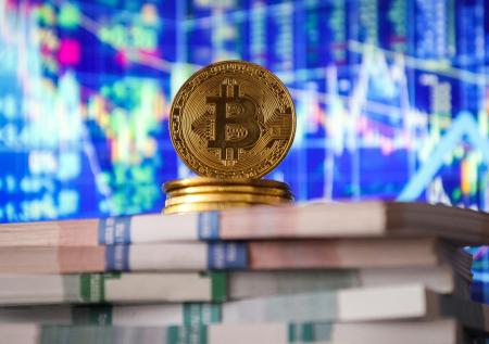 Стоимость одного биткоина достигла нового рекорда