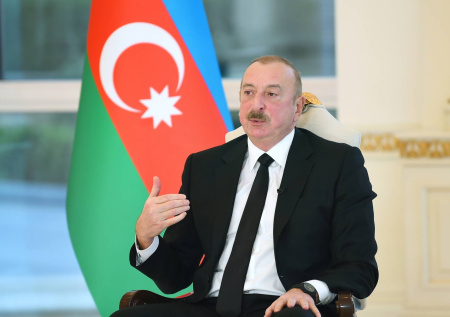 Алиев: для подписания мирного договора с Арменией не нужны гаранты