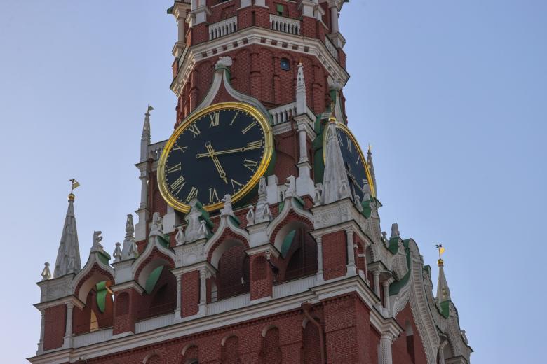 Куранты на Спасской башне Кремля