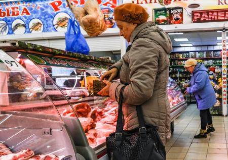 Юрист рассказал, как вернуть деньги за несвежий товар