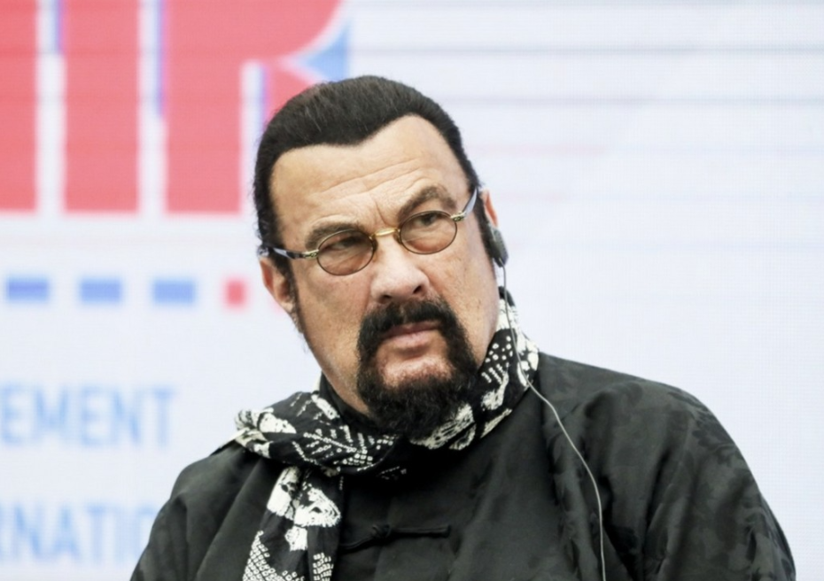 Стивен Сигал