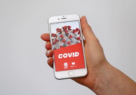 В Apple придумали, как защитить врачей от коронавируса