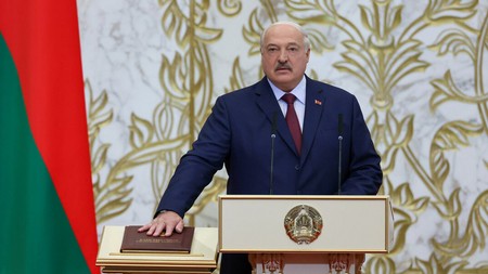 Лукашенко заявил, что ему есть кому «передать эстафету»