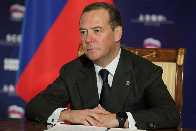 Дмитрий Медведев